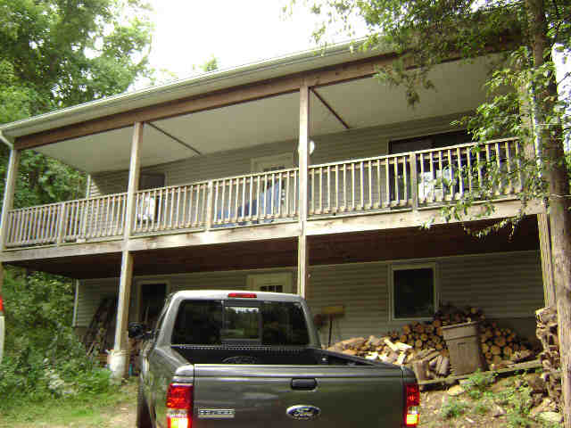 Building photograph for 28 OLD MINE RD
